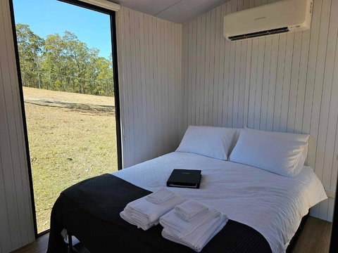 Hillside Cottage By Tiny Away - Accommodation QLD 3