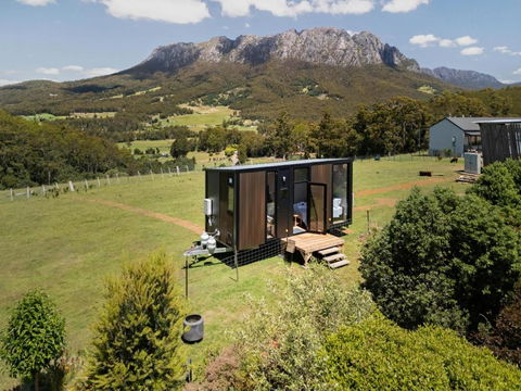 Hillside Hideout By Tiny Away - Accommodation QLD 1