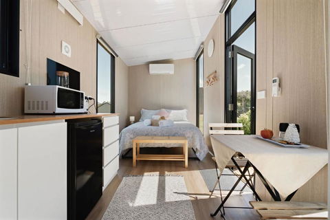 Hillside Hideout By Tiny Away - Accommodation QLD 3