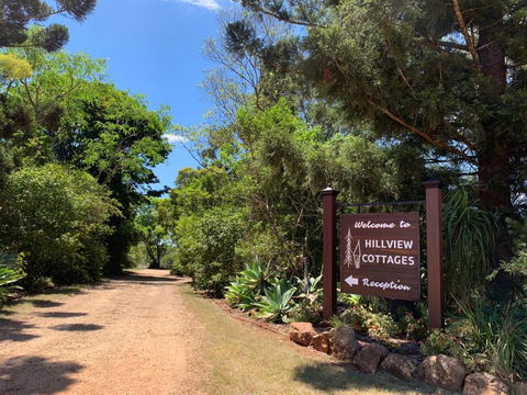 Hillview Cottages - Accommodation QLD 0