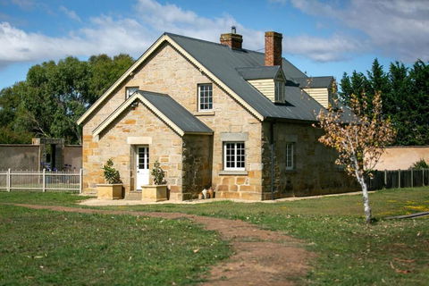 Historic Sandstone Ross Farmhouse - Accommodation QLD 0