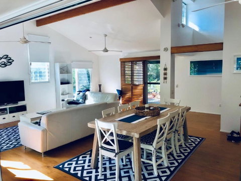 Ibis 3 House - Accommodation QLD 3