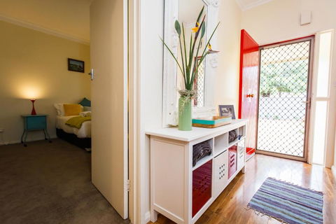 Indulge Homes - 77 Olive - Accommodation QLD 3