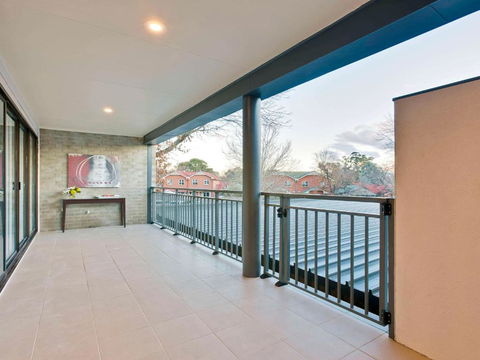 Ibis Styles Canberra Tall Trees - Accommodation QLD 3