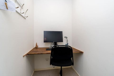 Impeccable Apt In The Heart Of Canberra - Accommodation QLD 2