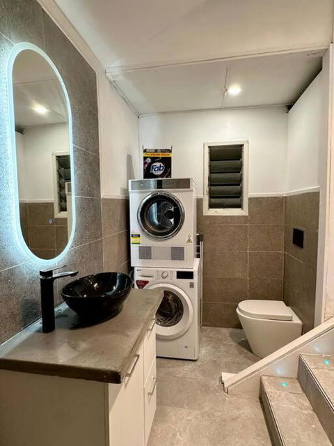 Home From Home In Brighton - Accommodation QLD 3