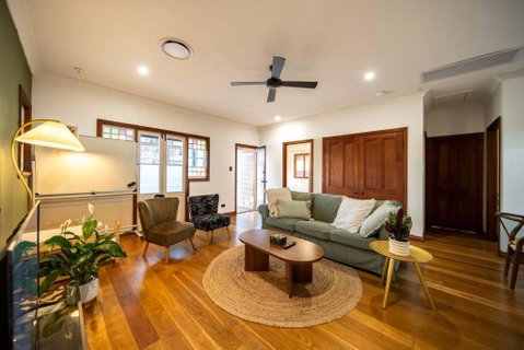House Of Fairy Wren -Charming Queenslander Cottage Mins Drive To Brisbane CBD And Gabba Stadium! - Accommodation QLD 0