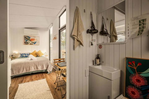 Hunters Inn By Tiny Away - Accommodation QLD 2