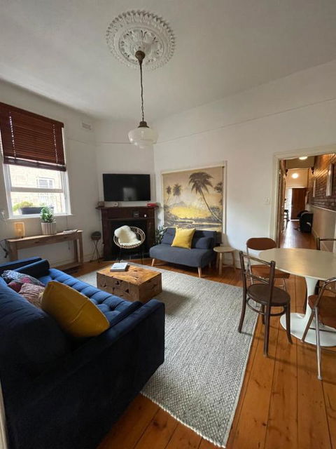 Iconic Lygon Street Home - Accommodation QLD 1