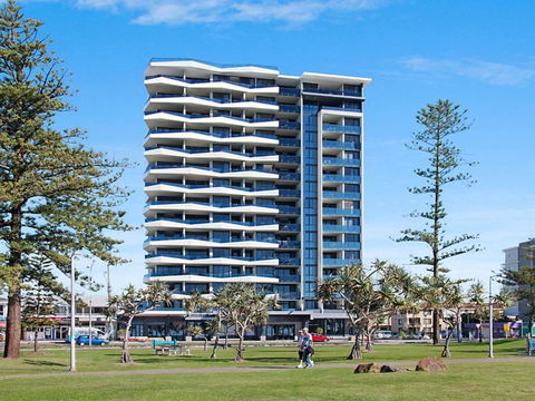 Iconic Apartments 704 - Accommodation QLD 2