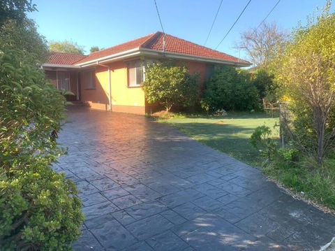 Ideal Accommodation In Glen Waverley - Accommodation QLD 0