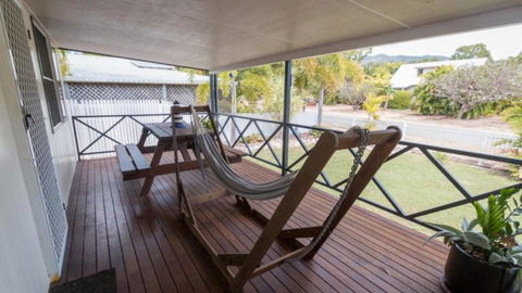 Idle Days Beach House - Accommodation QLD 1