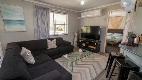 Idle Days Beach House - Accommodation QLD 3