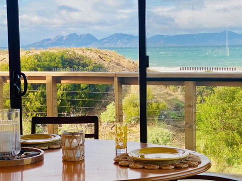 IdleWild - Secluded Absolute Beachfront Escape - Accommodation QLD 3