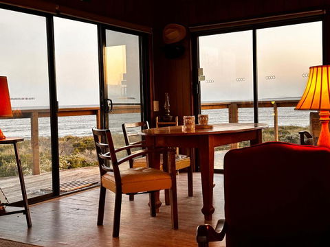 IdleWild - Secluded Absolute Beachfront Escape - Accommodation QLD 1