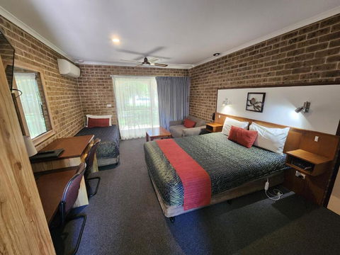 Idlewilde Town & Country Motor Inn - Accommodation QLD 1
