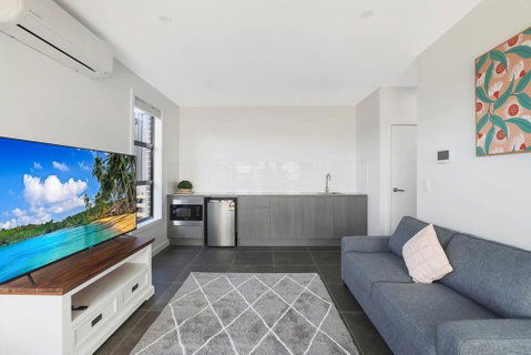 Illalangi-Modern Escape & Views - Accommodation QLD 3