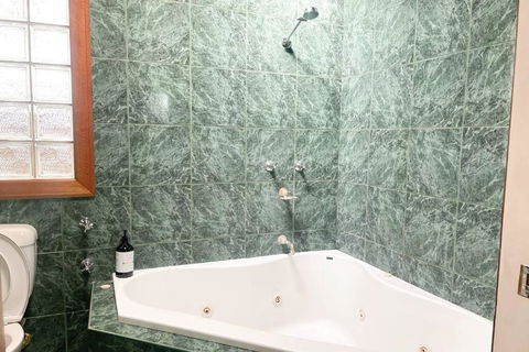 Illyari In Central Wagga - Accommodation QLD 1