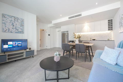 Immaculate 1br Apt In Docklands Pool Free Parking - Accommodation QLD 1