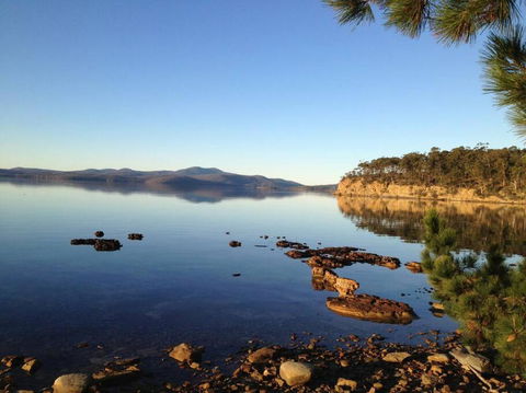 Impression Bay Lodge - Waterfront Property - Accommodation QLD 0