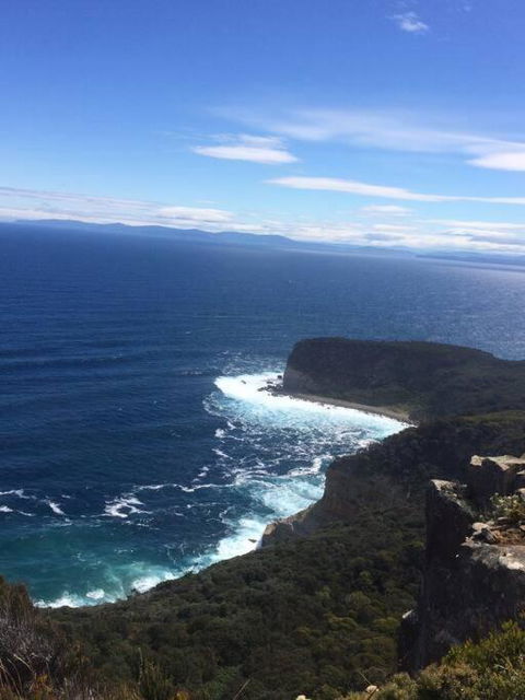 Impression Bay Lodge - Waterfront Property - Accommodation QLD 3