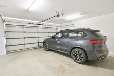 Indulge Luxury Homes - Dockside Marina - Accommodation QLD 3