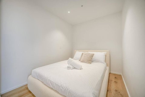 Inner City Comforts Apt Bay Views 1B1B1C 2-beds - Accommodation QLD 2