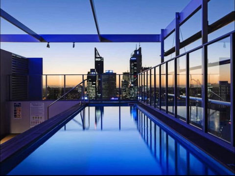 In The City Perth 1B1B Pool And Nice View - Accommodation QLD 0