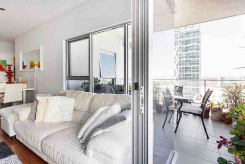 In The City Perth 1B1B Pool And Nice View - Accommodation QLD 3