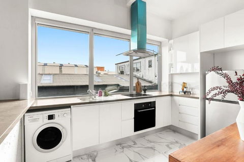 Inner West Delight L Studio By St Peters Station - Accommodation QLD 3