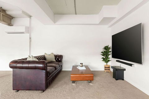 Inner West Delight L Studio By St Peters Station - Accommodation QLD 1