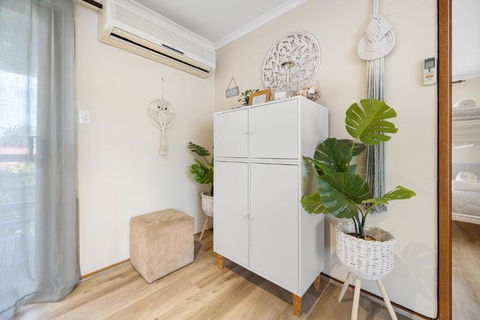 INVERLOCH Beach House - Accommodation QLD 2