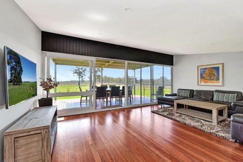 Ironbark Hill Estate - Accommodation QLD 3