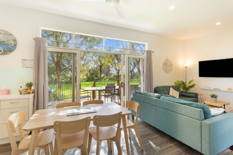 Isla Villa, Cowes, Phillip Island. - Accommodation QLD 3