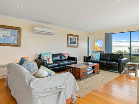 Adnajur - Accommodation QLD 2