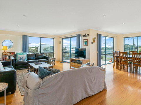 Adnajur - Accommodation QLD 1