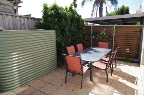 Adrift, 5B Scott Street - Accommodation QLD 3