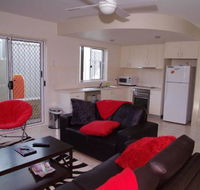 Adrift 5B Scott Street - Accommodation QLD