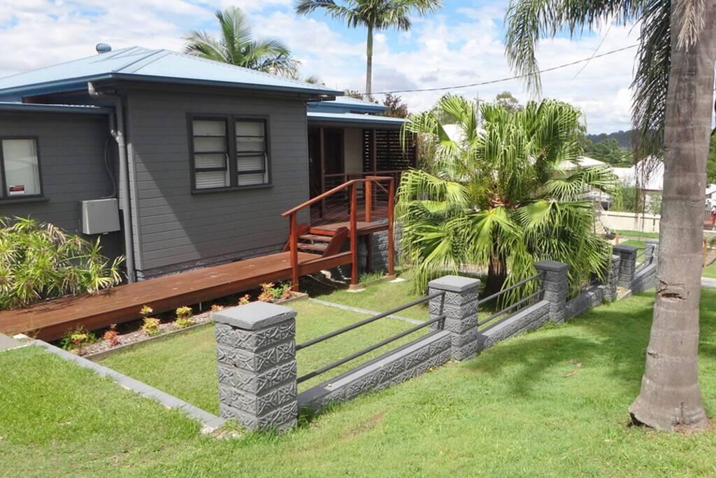 Ashby Island NSW Accommodation QLD