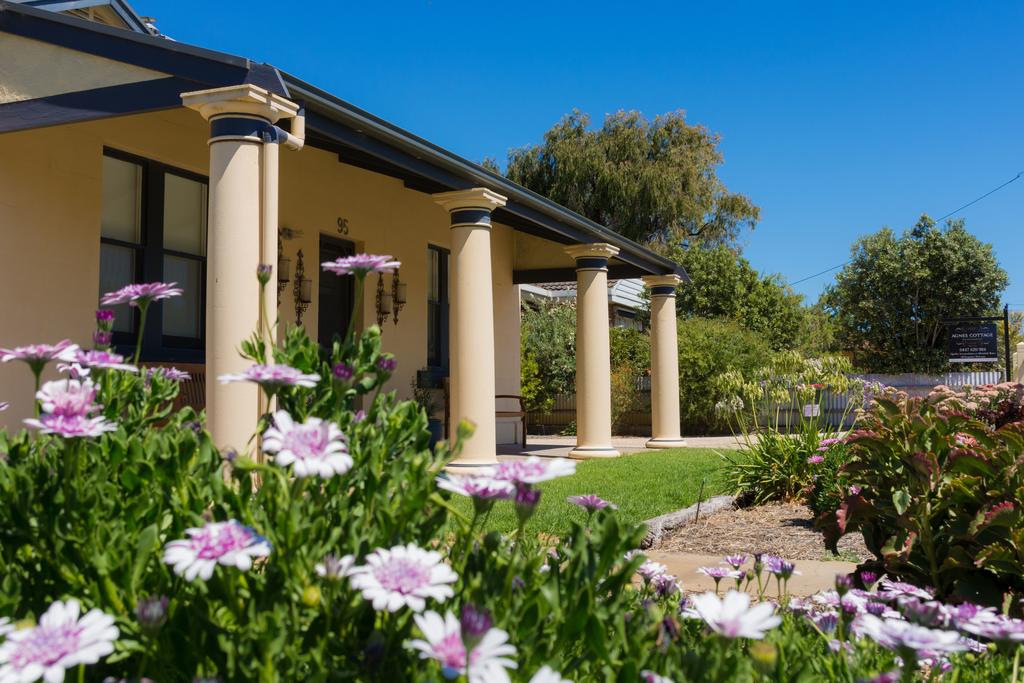 Kingston SA Accommodation QLD