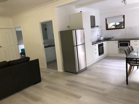 Airlie Getaway Unit 3 - Accommodation QLD 3