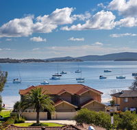 Aislinn' 3/273 Corrie Parade - air con water views BBQ - Accommodation QLD