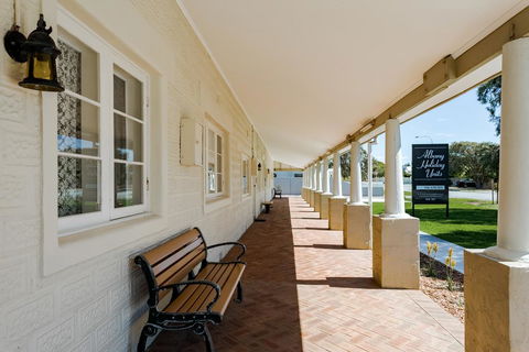 Albany Holiday Units - Accommodation QLD 2