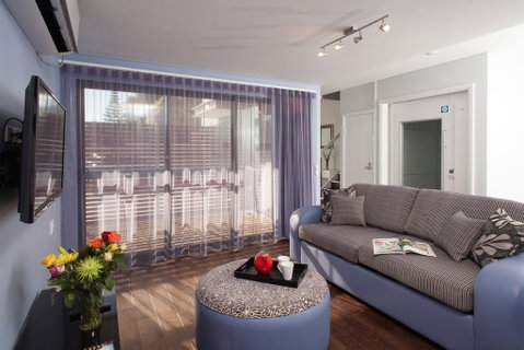 Albany Waves - Accommodation QLD 3