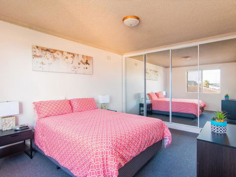 Albert Court 8 - Accommodation QLD 3