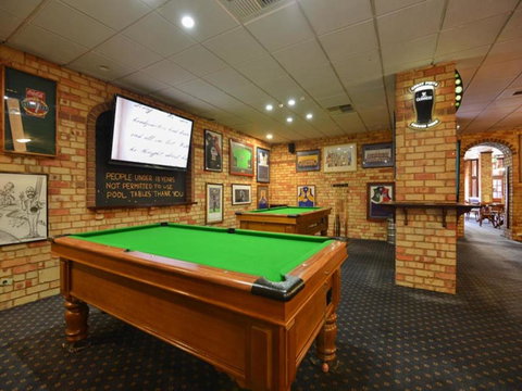 Albion Hotel - Accommodation QLD 2