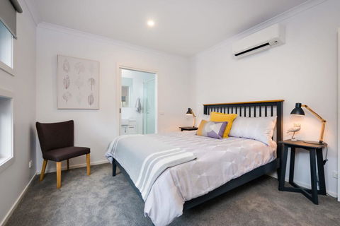 Albury Yalandra Apartment 5 - Accommodation QLD 3