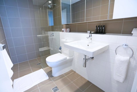 Alex Perry Hotel & Apartments - Accommodation QLD 2