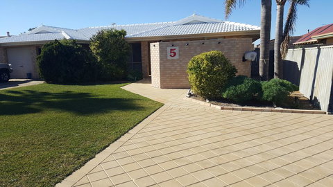 Alexander Drive B & B - Accommodation QLD 2