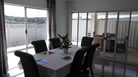 Alkimos Beach Retreat - Accommodation QLD 1
